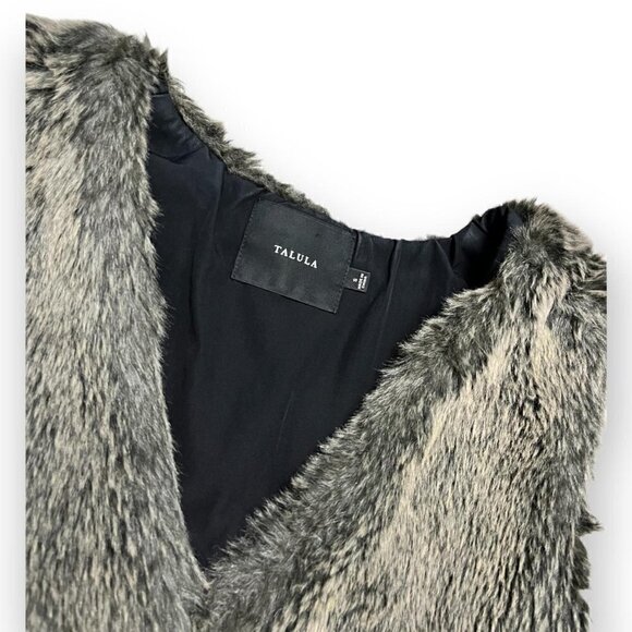 Aritzia Talula Faux Fur Designer Sleeveless Vest - Womens Small - Picture 2 of 4